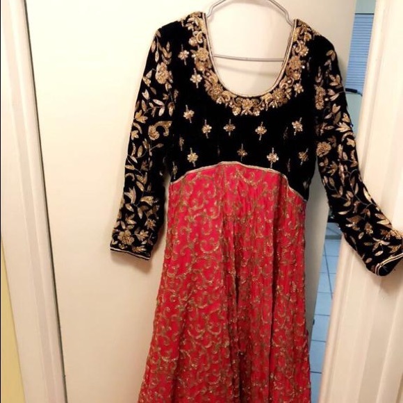 Bollywood Party-wear gown - Picture 1 of 2